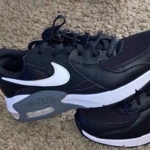 Women’s Nike Air Max Excee